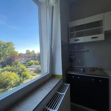 Ein Schlafenzimmer Wohnzimmer Schlafensofa Maximum 3personen Rheinhausen Center 24h Checkin *
